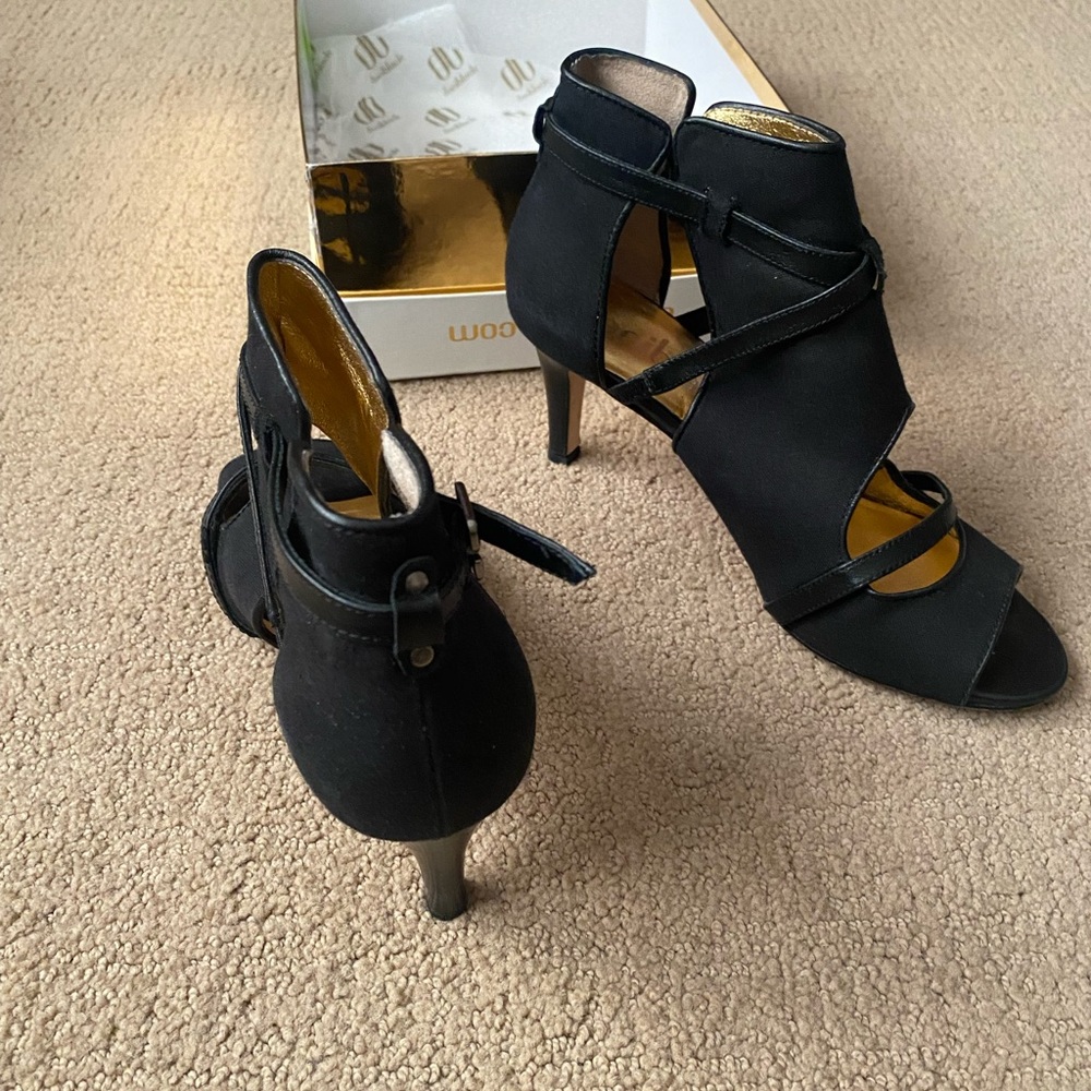 Dani black  Size 8 Black linen shoe/boot heel (2.75”)